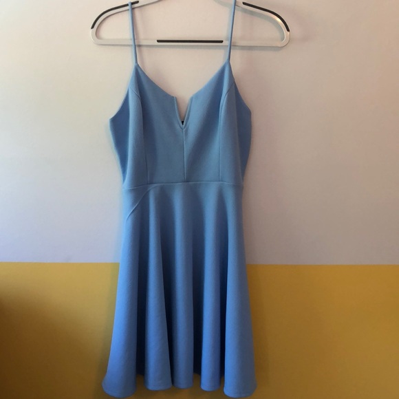 Light blue stretch fit and flare dress - Picture 2 of 4
